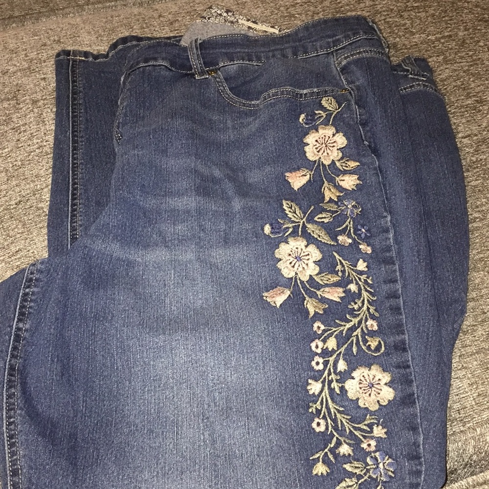 Flower leg jeans